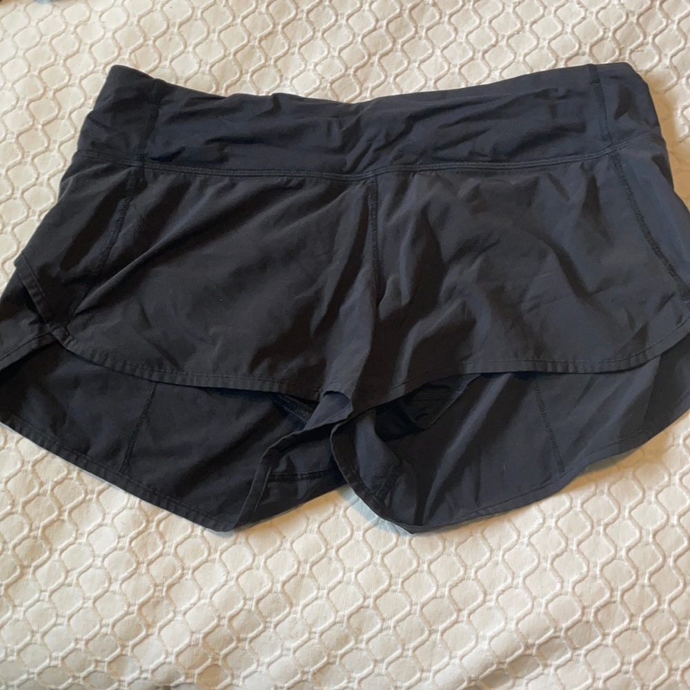 Black lulu shorts